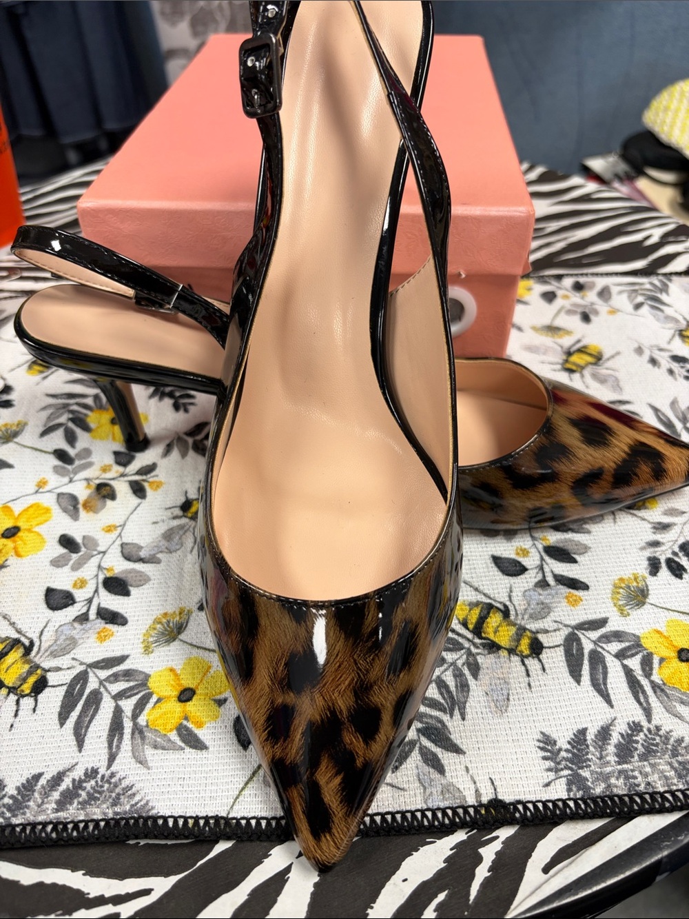 Women's Leopard Print Patent Slingback Pumps - Black and Brown CUEA7R